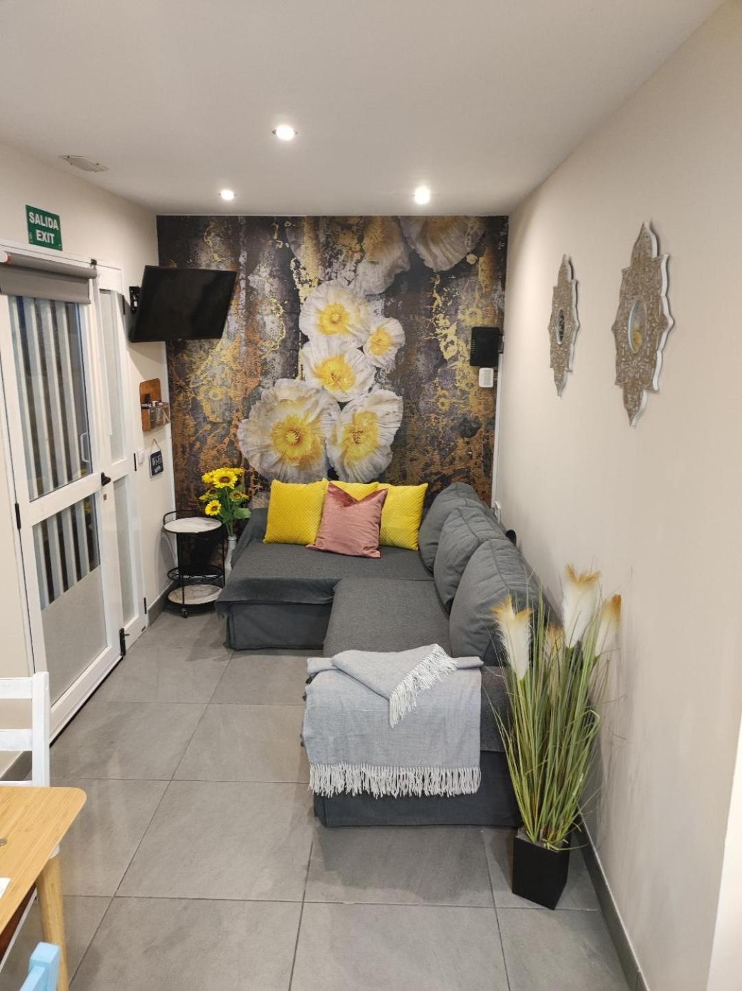 Center Flat Puerto Del Carmen Near The Beach Natural Elements Apartment מראה חיצוני תמונה